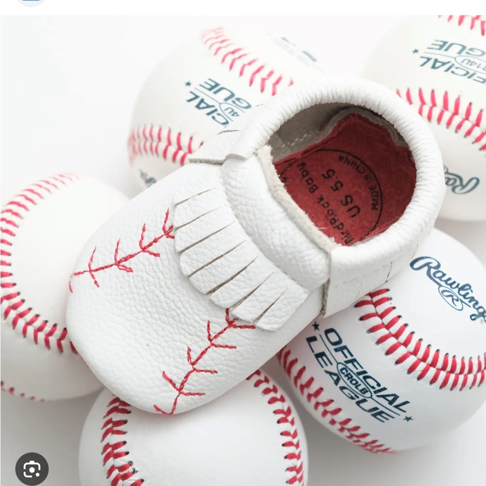 New In Box BirdRock Baby Home Run Moccasins
